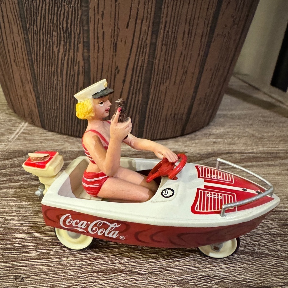 Vintage COCA COLA PEDAL BOAT COKE TOY MINI ADVERTISING FLOAT - Picture 4 of 4